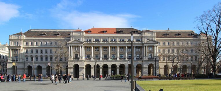 Tisza Lajos Irodaház: A homlokzat a beruházás előtt