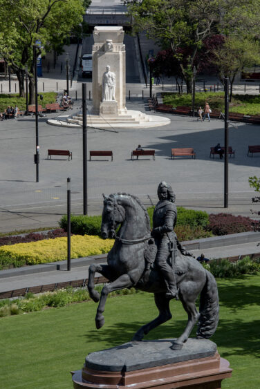 Vértanúk tere: A felújított tér